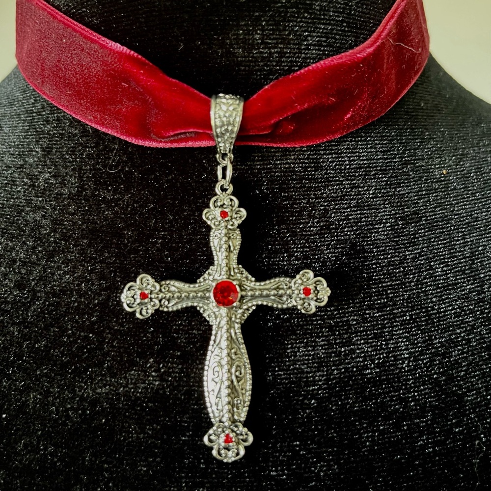 New Widow Blood Red Velvet Choker Necklace Silver Cross Pendant Rhinestones Goth